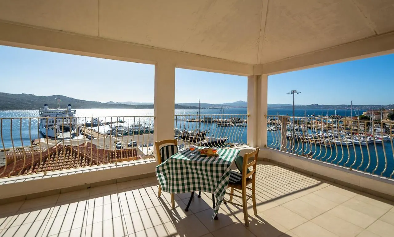 Chez Coco - Murphy Holiday Home La Maddalena  0*, La Maddalena (Sassari) Italia