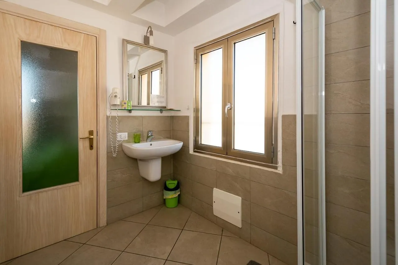 Affittacamere Chez Coco - Murphy Holiday Home La Maddalena  Italia